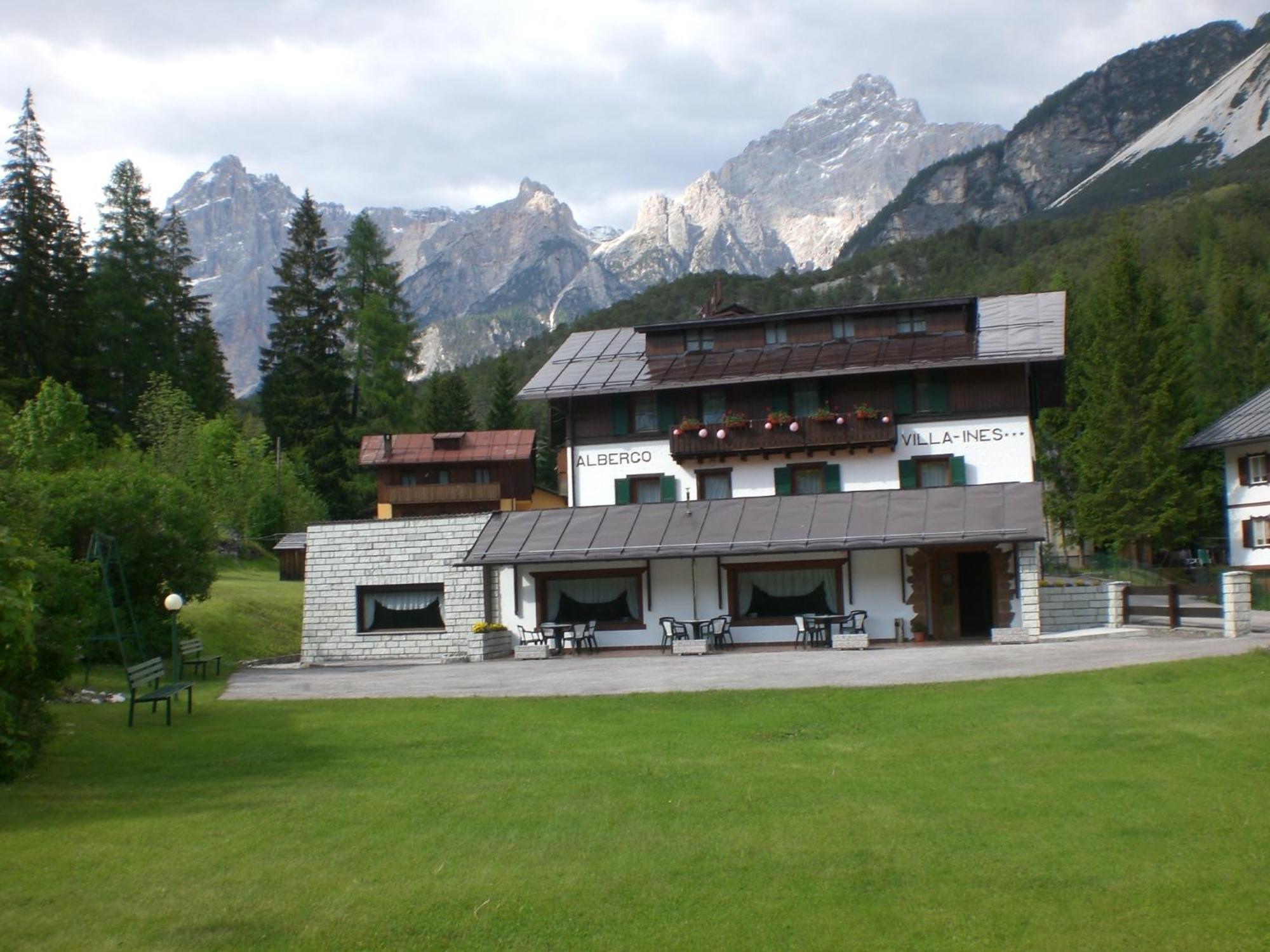Hotel Villa Ines Borca di Cadore Exteriér fotografie
